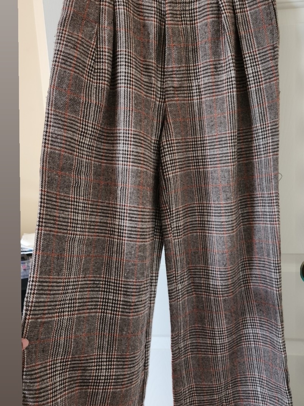 Commense Plaid Wide-Leg Trousers in Gray with Rust Accents